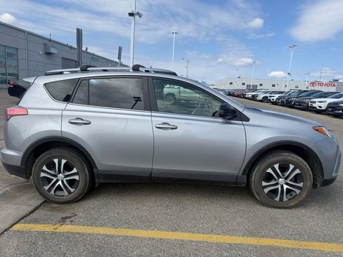 Used 2018 Toyota RAV4 LE w/ All Weather Liner Package AWD/4WD image 4