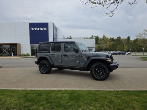 Used 2023 Jeep Wrangler Unlimited w/ 8.4" Radio Group AWD/4WD image 2