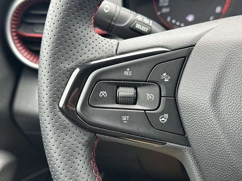 Certified 2024 Chevrolet Trax RS w/ Driver Confidence Package image 21