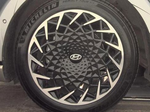 Used 2024 Hyundai Ioniq 5 Limited image 9