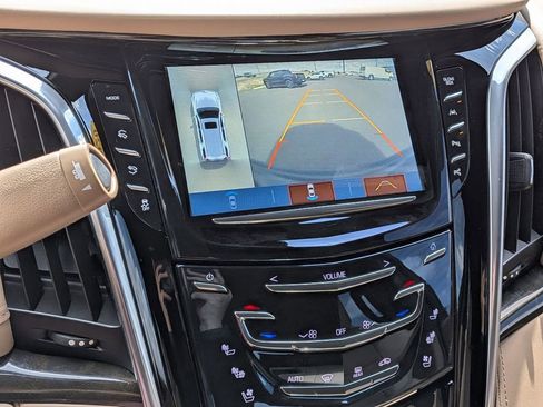 Used 2020 Cadillac Escalade ESV Platinum AWD/4WD image 14