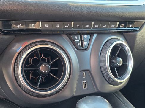 Used 2020 Chevrolet Blazer LT FWD image 24