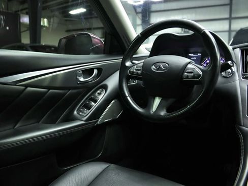 Used 2017 INFINITI Q50 2.0t w/ Moonroof Package RWD image 38