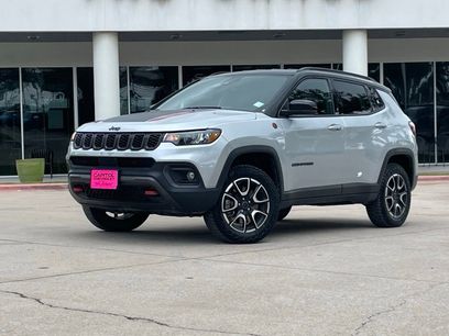 Used 2025 Jeep Compass Trailhawk