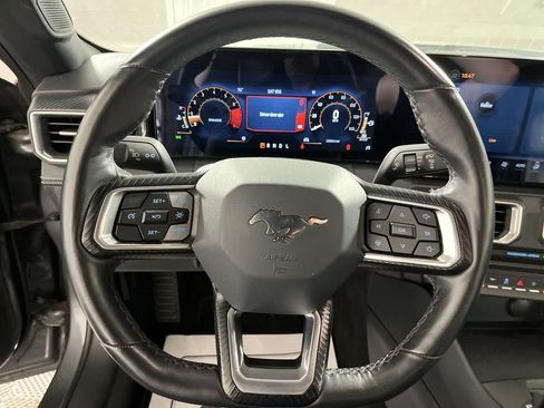 Used 2025 Ford Mustang Premium RWD image 16