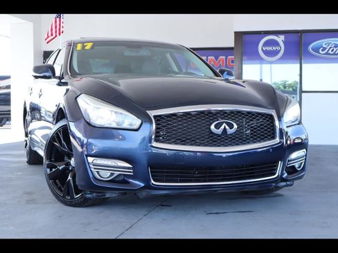Used 2017 INFINITI Q70 L 3.7 image 1