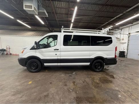 Used 2017 Ford Transit 150 XLT image 2