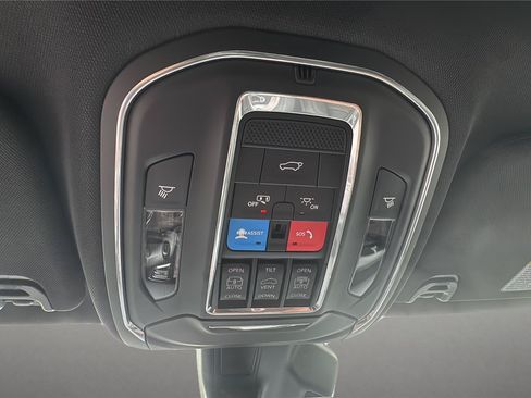 New 2026 Jeep Grand Wagoneer L Limited AWD/4WD image 15