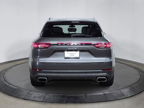 Certified 2023 Porsche Cayenne AWD/4WD image 6