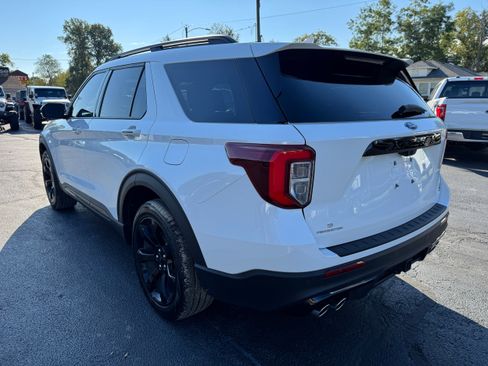 Used 2023 Ford Explorer ST w/ Equipment Group 401A image 5