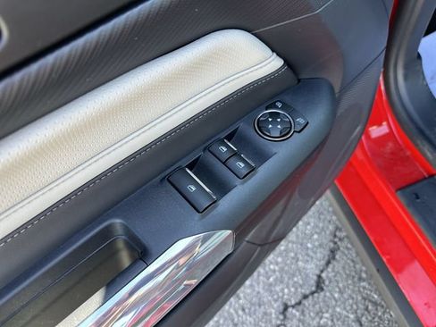 Used 2025 Ford Mustang GT Premium RWD image 17