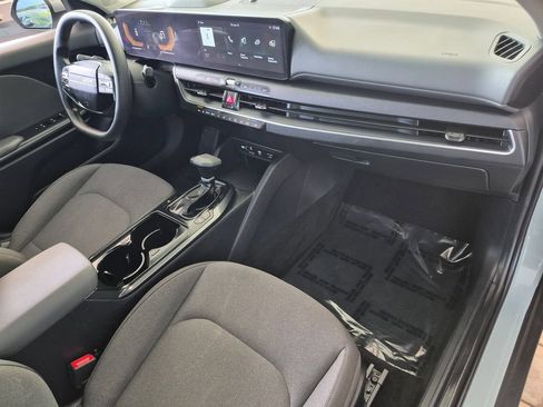 Used 2025 Kia K4 FWD image 30