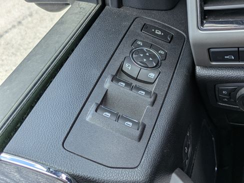 Used 2020 Ford F250 Lariat AWD/4WD image 19