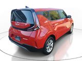 Certified 2024 Kia Soul LX w/ Option Group 015 image 3