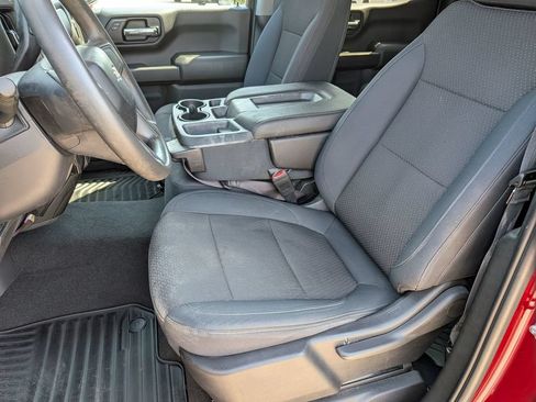 Used 2019 Chevrolet Silverado 1500 Custom w/ Custom Value Package RWD image 16