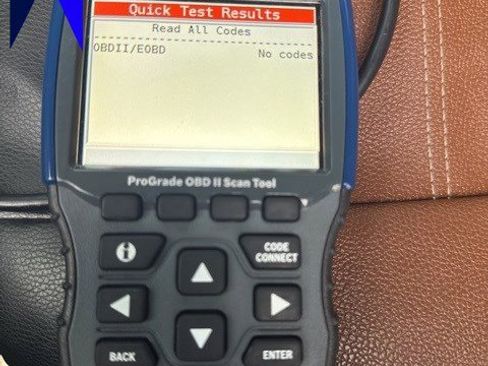 Used 2020 Chevrolet Silverado 1500 Custom w/ Custom Value Package image 1