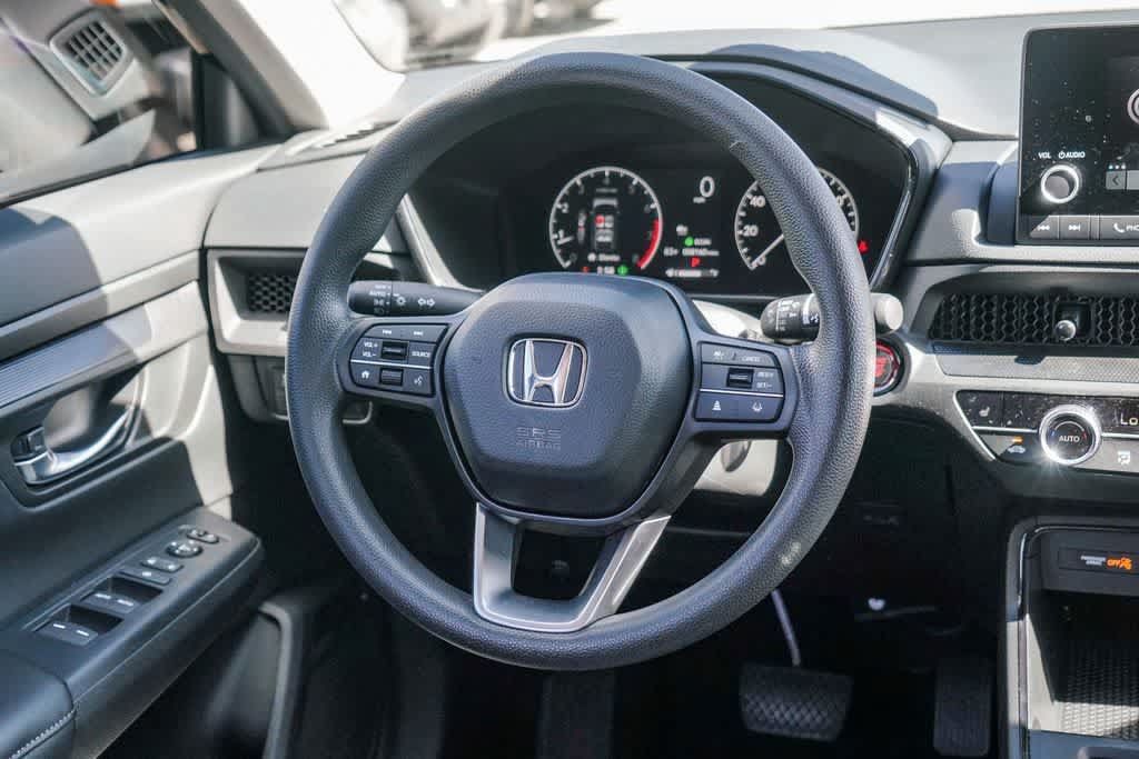 Used 2025 Honda CR-V EX image 10