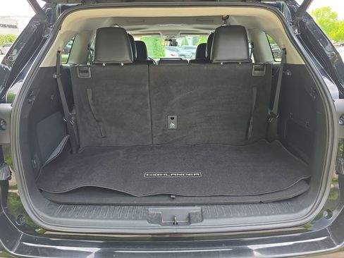 Used 2023 Toyota Highlander Limited AWD/4WD image 37