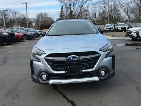 Certified 2025 Subaru Outback Limited image 3
