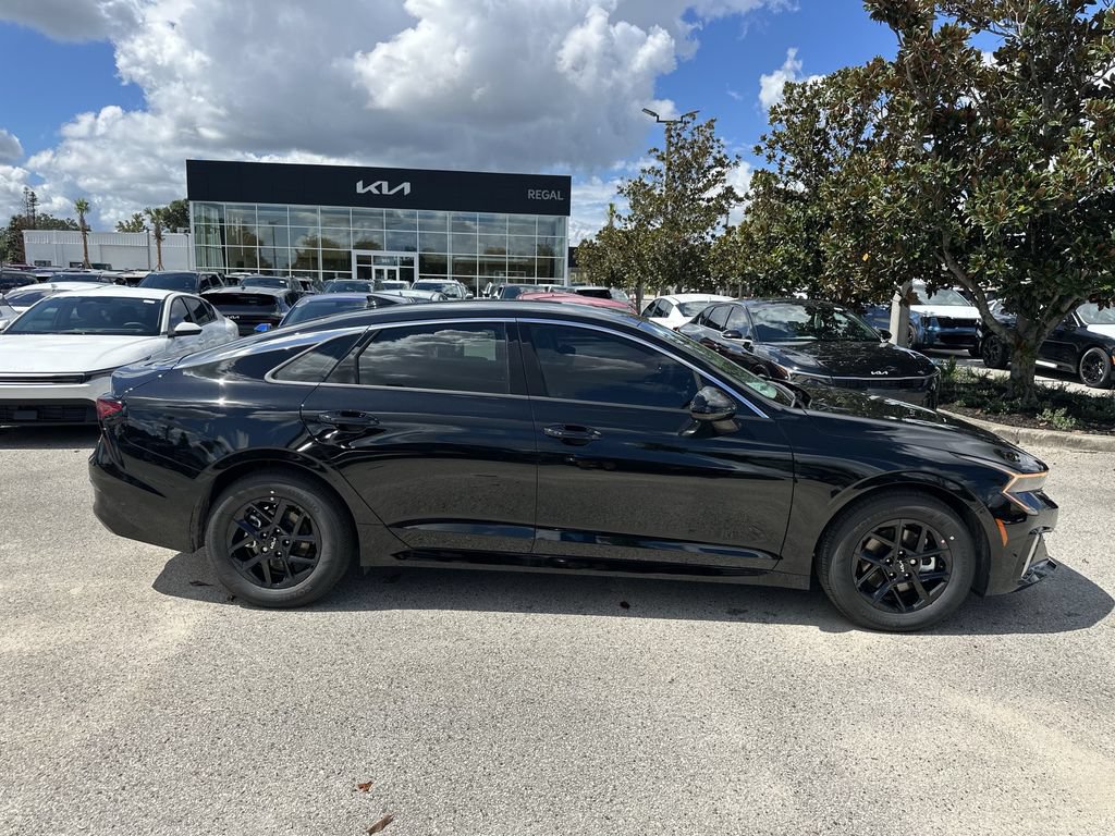 New 2026 Kia K5 LXS FWD image 4