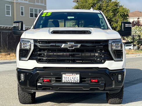 Used 2025 Chevrolet Silverado 2500 LTZ w/ LTZ Plus Package image 9