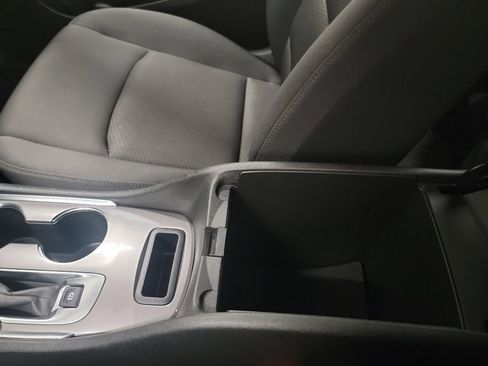 Used 2025 Chevrolet Malibu LT image 25