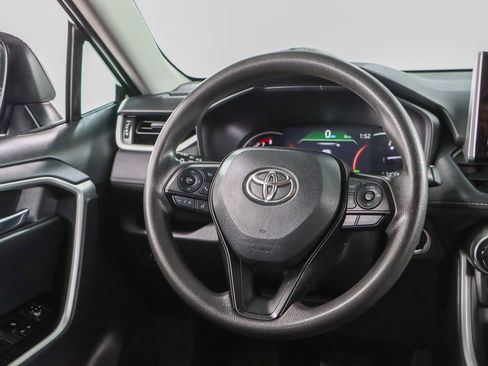 Used 2024 Toyota RAV4 XLE FWD image 12