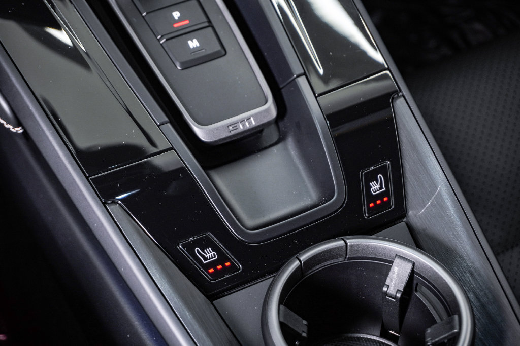 Certified 2025 Porsche 911 Carrera 4 GTS AWD/4WD image 28