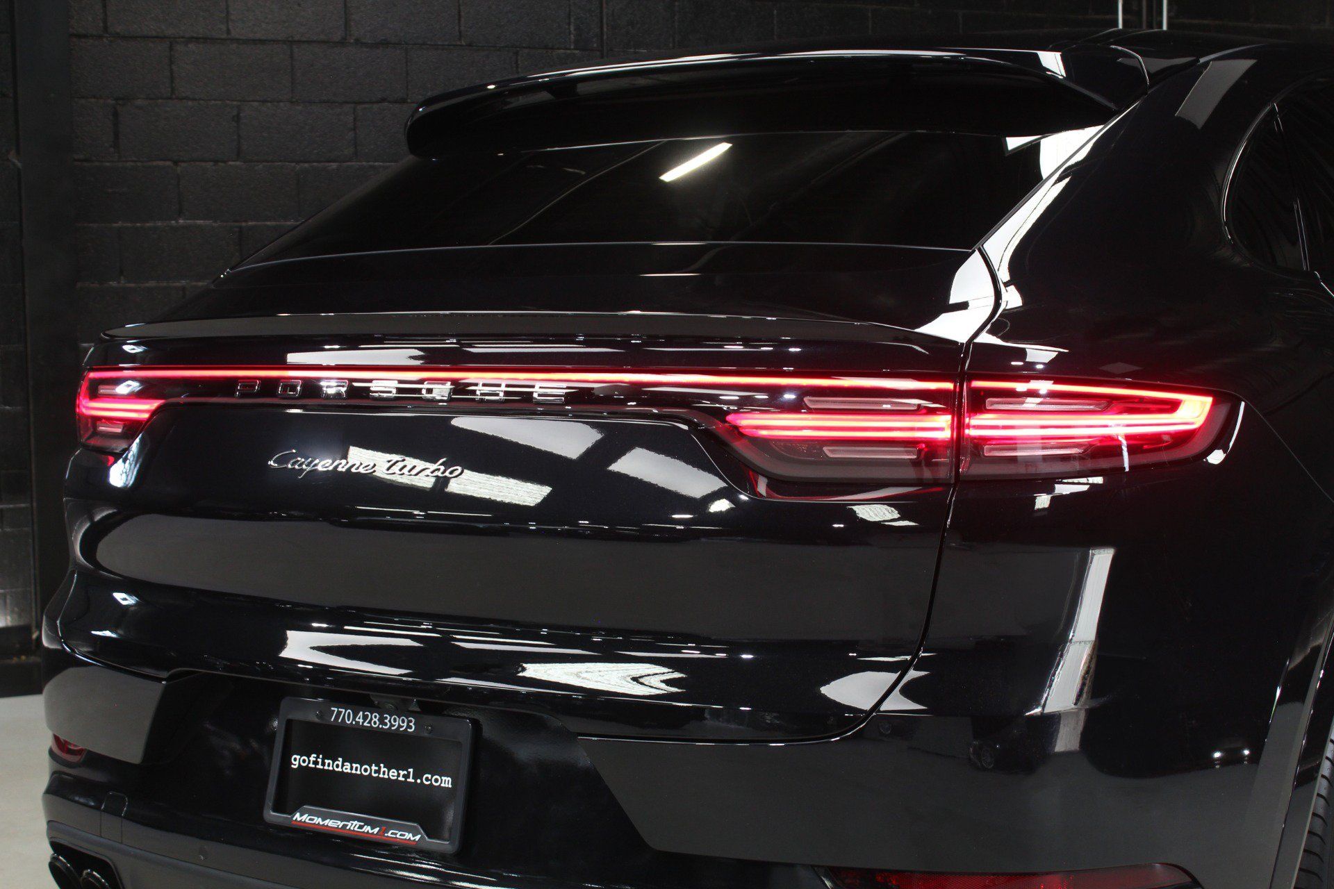 Used 2022 Porsche Cayenne Turbo AWD/4WD image 15