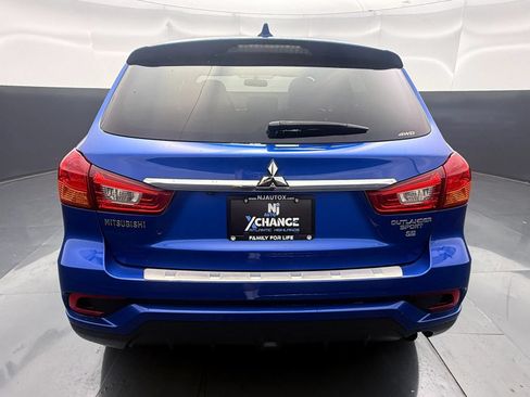 Used 2018 Mitsubishi Outlander Sport SE AWD/4WD image 6