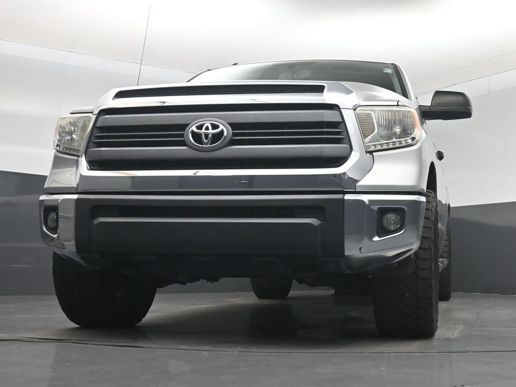 Used 2014 Toyota Tundra SR5 w/ SR5 Upgrade Package AWD/4WD image 31