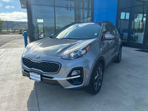 Used 2022 Kia Sportage EX AWD/4WD image 1