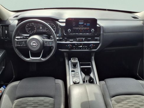 Used 2025 Nissan Pathfinder SV AWD/4WD image 10