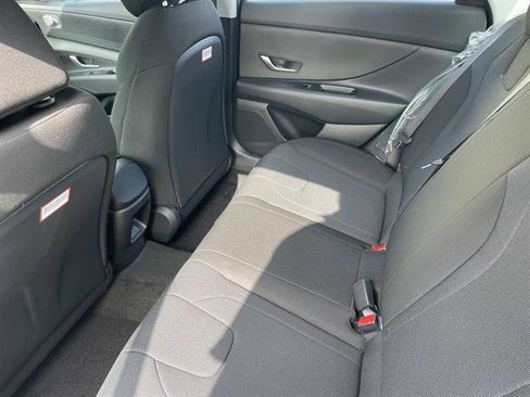 New 2026 Hyundai Elantra SE FWD image 23