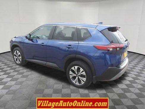 Used 2023 Nissan Rogue SV AWD/4WD image 2