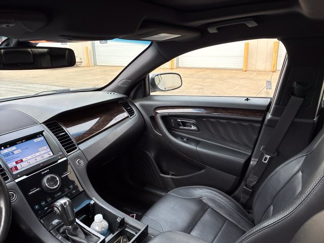 Used 2017 Ford Taurus Limited AWD/4WD image 20
