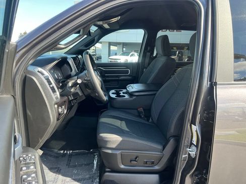 Used 2025 RAM 2500 Big Horn AWD/4WD image 28