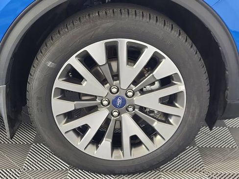 Used 2020 Ford Escape Titanium AWD/4WD image 18