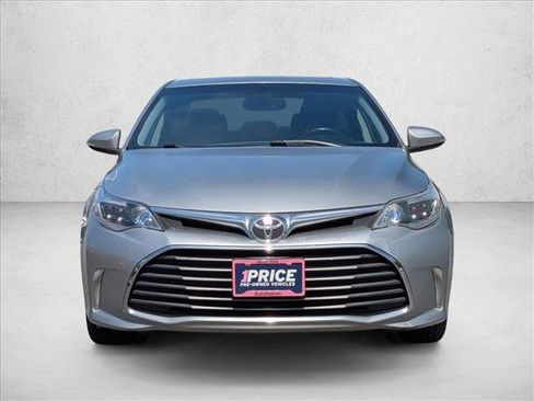 Used 2016 Toyota Avalon XLE Premium FWD image 2