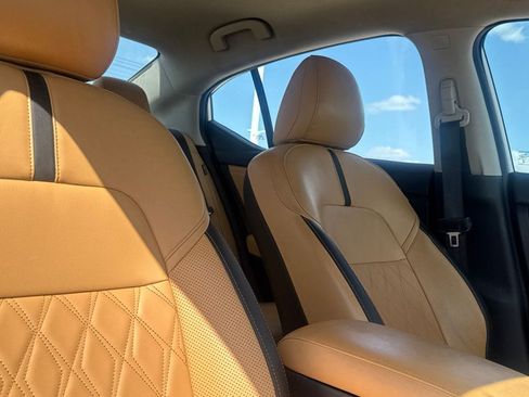 Certified 2025 Nissan Sentra SV w/ SV Premium Package FWD image 30