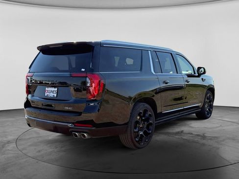 Used 2026 GMC Yukon XL Denali Ultimate AWD/4WD image 10