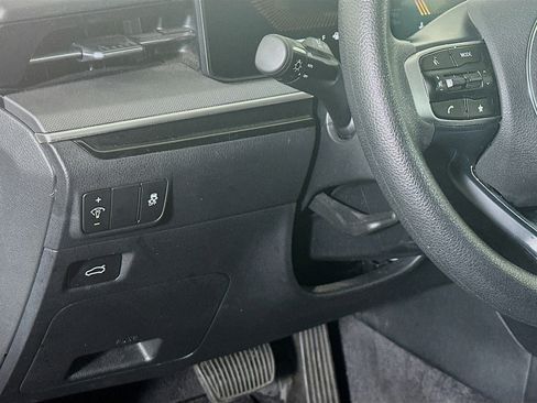 Used 2025 Kia K5 LXS FWD image 17