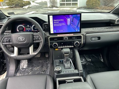 Certified 2025 Toyota Tacoma Limited image 12