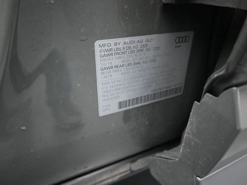 Used 2021 Audi Q3 2.0T Premium w/ Convenience Package AWD/4WD image 18