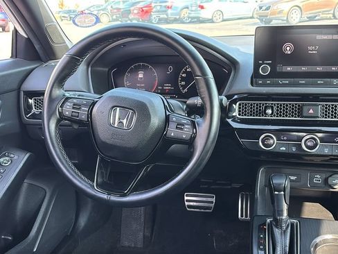 Used 2024 Honda Civic Sport image 6