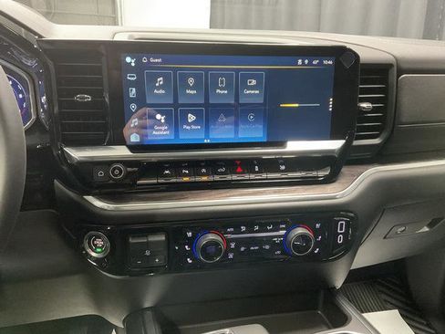 New 2026 Chevrolet Silverado 1500 LTZ w/ LTZ Premium Package AWD/4WD image 25