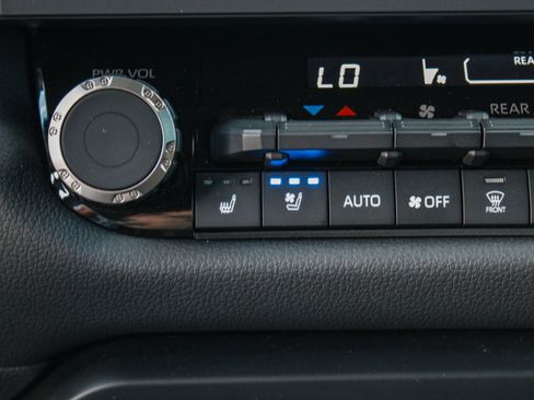 Used 2026 Toyota Sequoia TRD Pro AWD/4WD image 22