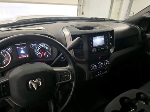 Used 2024 RAM 2500 Tradesman w/ Chrome Appearance Group AWD/4WD image 16