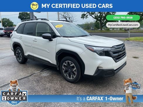 Used 2025 Subaru Forester Premium AWD/4WD image 3
