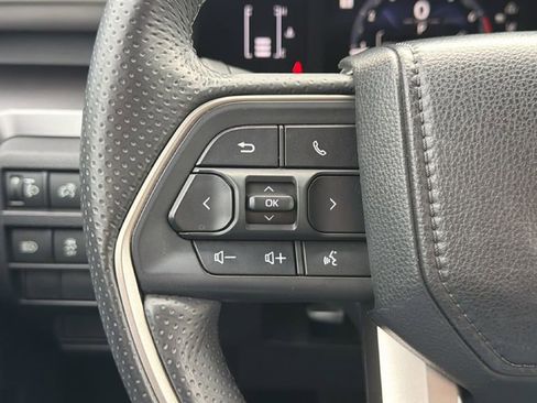 Used 2025 Toyota 4Runner SR5 image 24